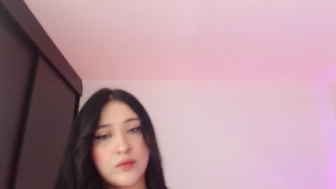 Snapshot of renata_ruiz chatting on 09-19-25, 03:19 online show from 09-19-25, 03:19