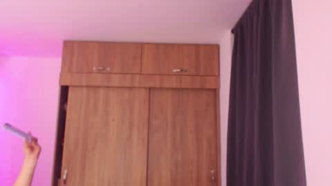 Snapshot of renata_ruiz chatting on 07-05-26, 12:50 online show from 07-05-26, 12:50