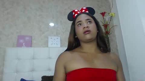 RENATA VALENTINA online show from 03-29-26, 12:16