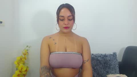 renatabrownn28 online show from 03-10-26, 06:29