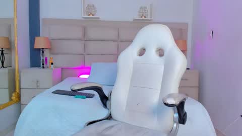 Renata online show from 12-04-25, 02:26