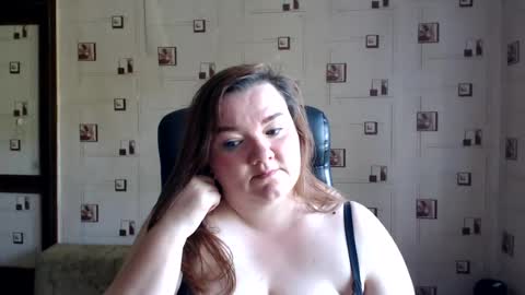 Snapshot of renataoia chatting on 07-15-26, 02:55 renataoia online show from 07-15-26, 02:55
