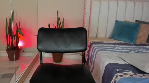      online show from 03-03-25, 06:12