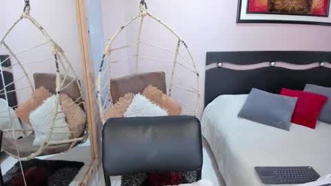      online show from 02-18-26, 12:01