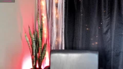 renatawilsom online show from 01-04-25, 01:21