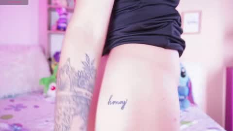 renatha_taylor_ online show from 05-19-26, 03:07