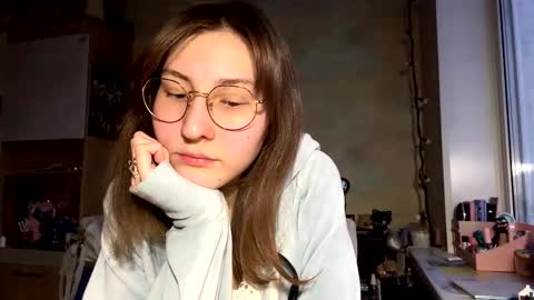 Mia online show from 02-04-26, 01:50