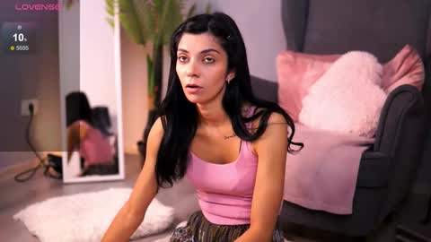 Rena online show from 10-29-25, 04:59