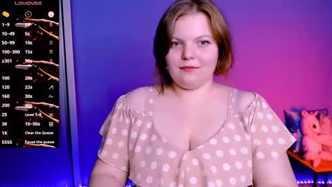 Snapshot of renesmee_sunset chatting on 09-22-25, 06:15 Sweet Renesmee online show from 09-22-25, 06:15