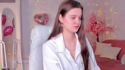 Renesmy online show from 02-12-26, 11:44