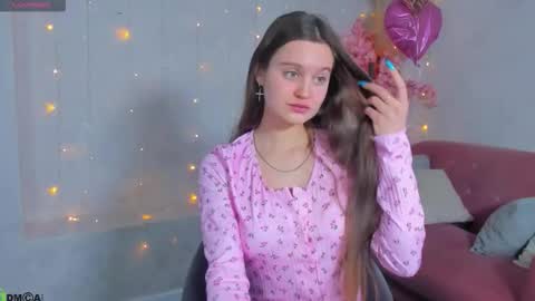 Renesmy online show from 02-22-26, 11:25