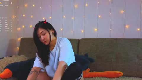 Snapshot of renochka chatting on 12-06-24, 02:17 renochka online show from 12-06-24, 02:17