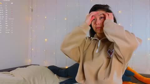 Snapshot of renochka chatting on 01-16-25, 06:35 renochka online show from 01-16-25, 06:35