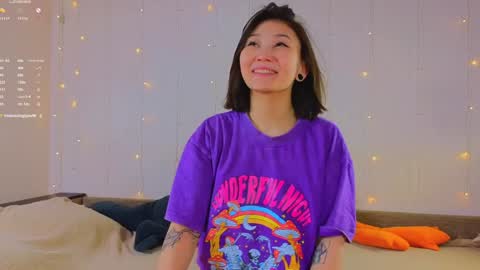 Snapshot of renochka chatting on 01-17-25, 06:47 renochka online show from 01-17-25, 06:47