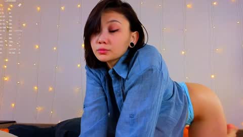 Snapshot of renochka chatting on 01-28-25, 07:11 renochka online show from 01-28-25, 07:11