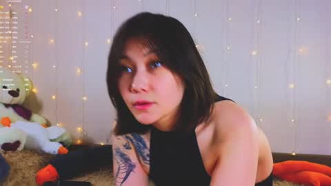 Snapshot of renochka chatting on 02-08-25, 01:54 renochka online show from 02-08-25, 01:54