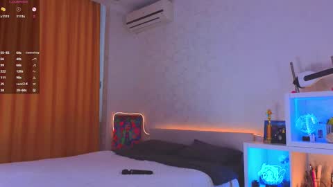 Snapshot of renochka chatting on 11-09-25, 07:17 renochka online show from 11-09-25, 07:17