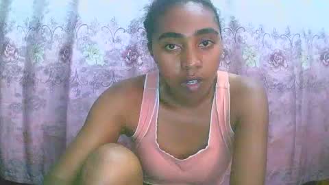 Snapshot of rephaleta chatting on 01-29-25, 10:48 Rephaleta online show from 01-29-25, 10:48