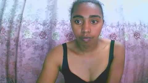 Snapshot of rephaleta chatting on 09-23-25, 10:51 Rephaleta online show from 09-23-25, 10:51