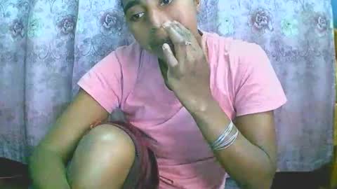 Snapshot of rephaleta chatting on 10-05-25, 10:57 Rephaleta online show from 10-05-25, 10:57