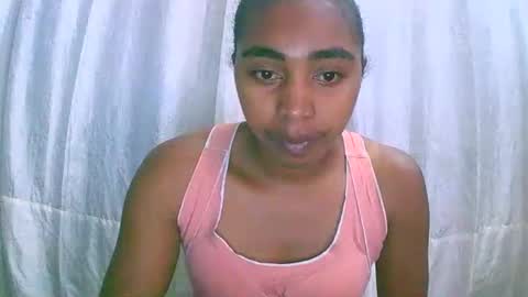 Snapshot of rephaleta chatting on 10-25-25, 06:10 Rephaleta online show from 10-25-25, 06:10