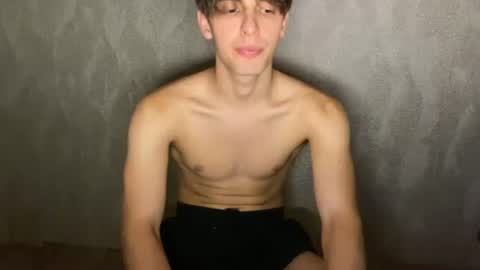 Snapshot of requiemshine chatting on 06-18-26, 06:01 requiemshine online show from 06-18-26, 06:01