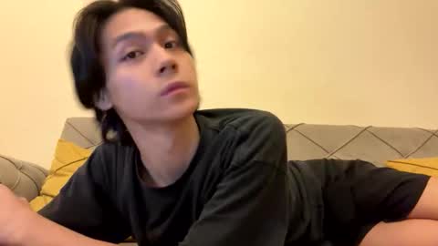 Snapshot of respirra chatting on 12-05-25, 03:41 Aiqo online show from 12-05-25, 03:41