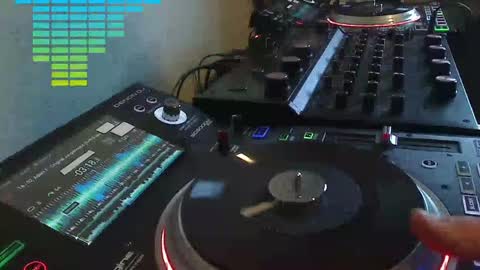 Snapshot of reticuli chatting on 04-07-26, 10:53 GearPorn online show from 04-07-26, 10:53