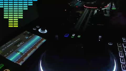 Snapshot of reticuli chatting on 04-09-26, 02:22 GearPorn online show from 04-09-26, 02:22