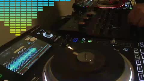 Snapshot of reticuli chatting on 04-17-26, 12:24 GearPorn online show from 04-17-26, 12:24