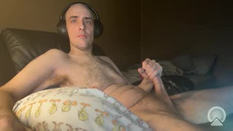 Snapshot of retroracer chatting on 02-18-26, 03:46 whoknows online show from 02-18-26, 03:46