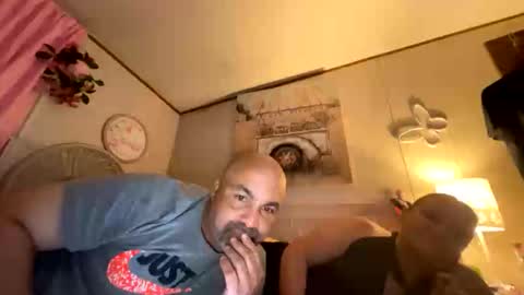 Snapshot of rette837 chatting on 04-19-26, 05:51 rette837 online show from 04-19-26, 05:51