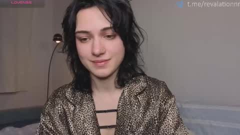 Ewiwi online show from 03-26-26, 04:01