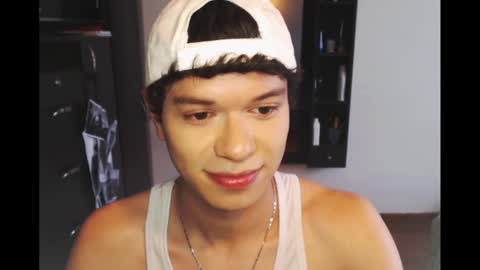 Snapshot of rexbunnybody chatting on 02-19-25, 04:33 Rex online show from 02-19-25, 04:33