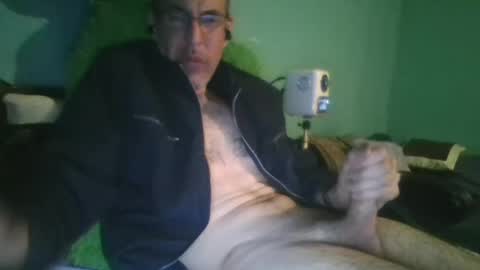 reyes_albert2006 online show from 01-05-25, 01:36