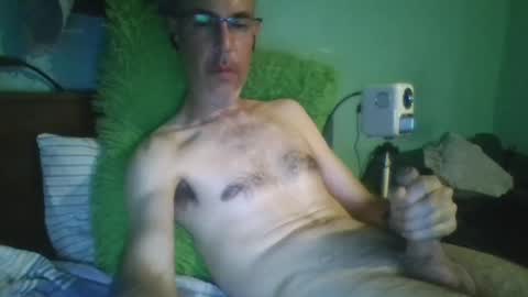 reyes_albert2006 online show from 09-22-25, 06:37