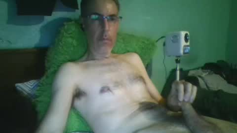 Snapshot of reyes_albert2006 chatting on 05-17-26, 08:38 reyes_albert2006 online show from 05-17-26, 08:38