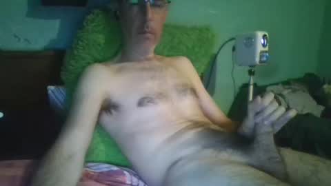 Snapshot of reyes_albert2006 chatting on 05-18-26, 09:04 reyes_albert2006 online show from 05-18-26, 09:04