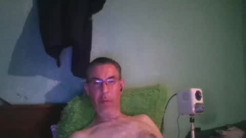 Snapshot of reyes_albert2006 chatting on 05-25-26, 07:36 reyes_albert2006 online show from 05-25-26, 07:36