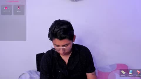 Snapshot of reylatino24 chatting on 01-07-26, 10:45 reylatino24 online show from 01-07-26, 10:45