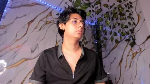 Snapshot of reylatino24 chatting on 05-30-26, 05:10 reylatino24 online show from 05-30-26, 05:10