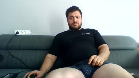 Snapshot of reynman2 chatting on 11-23-25, 07:19 reynman2 online show from 11-23-25, 07:19