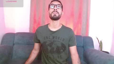 REY PABLO Independent online show from 10-10-25, 08:41