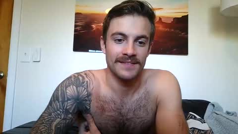 Snapshot of rguy114 chatting on 11-16-25, 02:33 Ryan online show from 11-16-25, 02:33