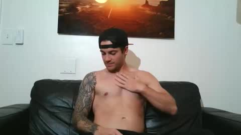 Snapshot of rguy114 chatting on 02-06-26, 01:10 Ryan online show from 02-06-26, 01:10