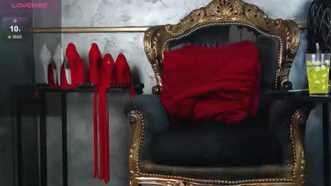 Snapshot of rheadespot chatting on 11-15-25, 02:13 Rhea online show from 11-15-25, 02:13