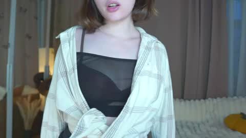 Nanami online show from 05-09-26, 06:13
