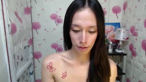 Snapshot of rhian20 chatting on 12-03-24, 05:45 HI GUYS IM RHIAN PLEASE GIVE ME THUMBS UP online show from 12-03-24, 05:45