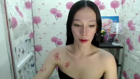 Snapshot of rhian20 chatting on 12-08-24, 10:52 HI GUYS IM RHIAN PLEASE GIVE ME THUMBS UP online show from 12-08-24, 10:52