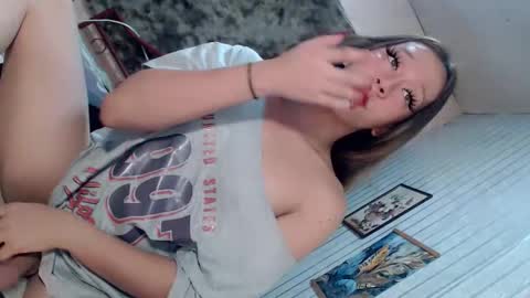 HI GUYS IM RHIAN PLEASE GIVE ME THUMBS UP online show from 05-07-26, 11:04